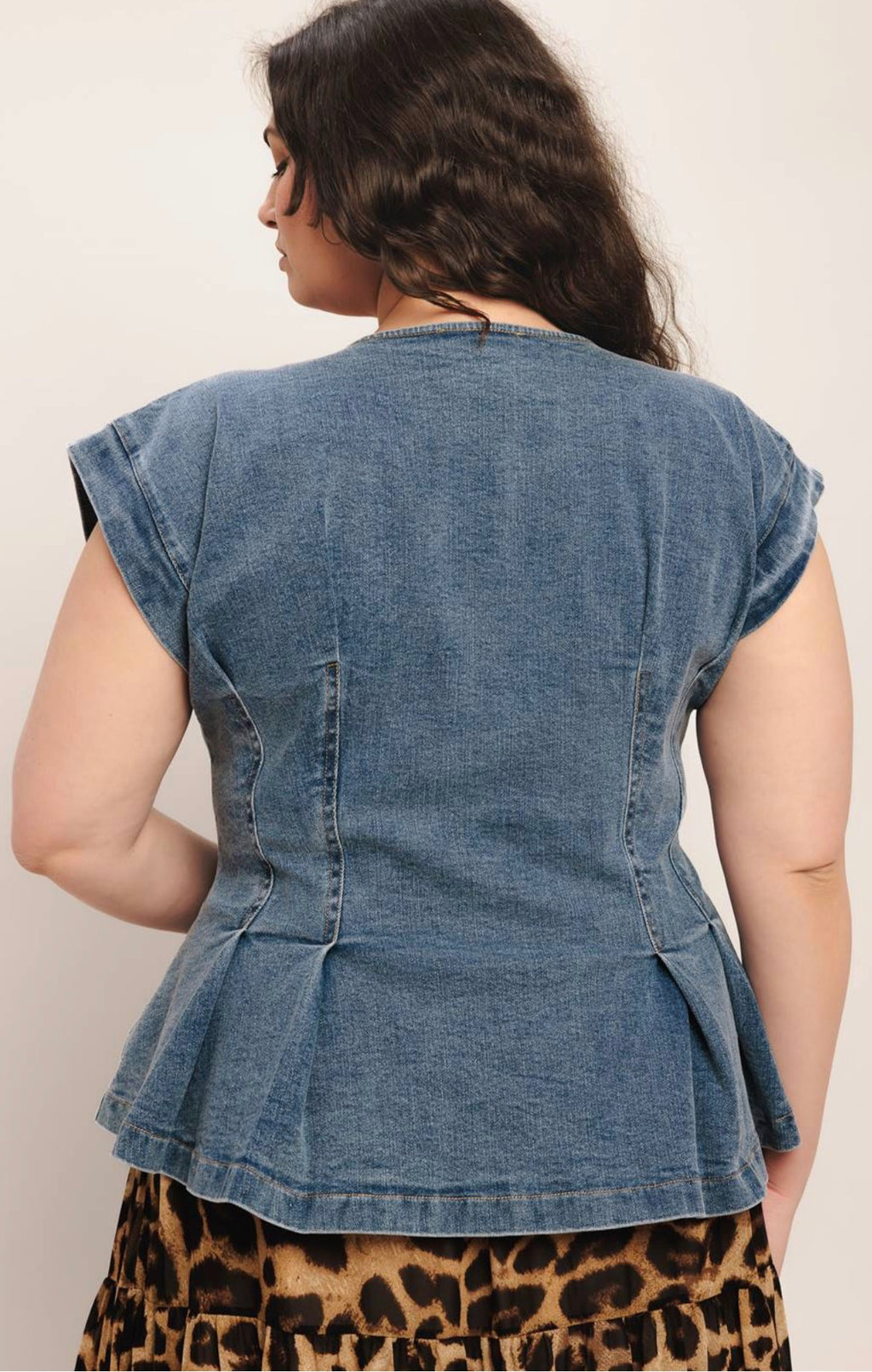 PLUS SIZE DENIM TOP